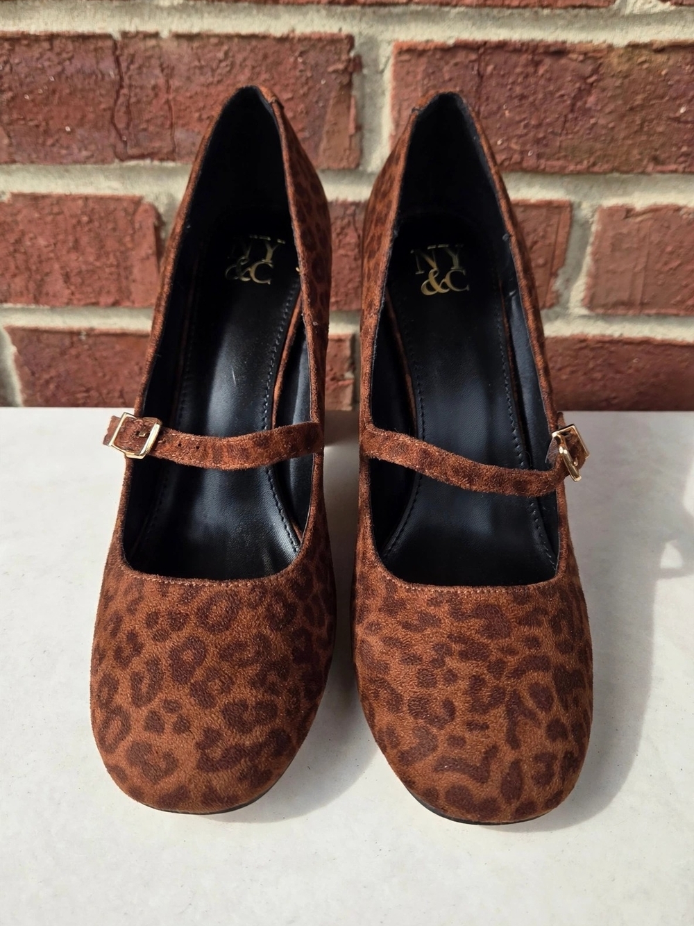 NWOB NY&C Leopard Print Mary Jane Pumps Block Heel Womens 8 Brown Buckle